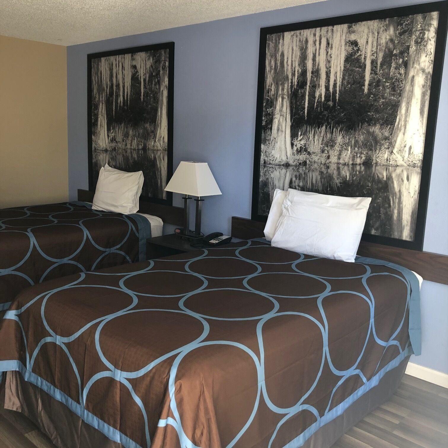 Motel Super 8 By Wyndham North